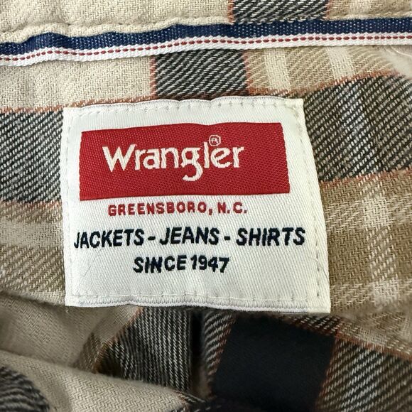 Wrangler Men's Medium Beige Multicolored Button Up Plaid Long Sleeve Shirt - Picture 7 of 10